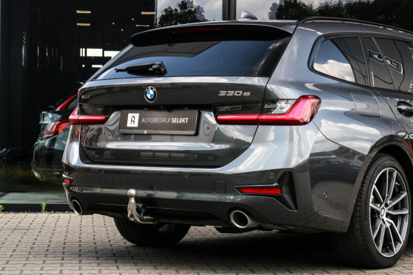 BMW 3 Serie Touring 330e xDrive - TREKHAAK - 360 CAMERA