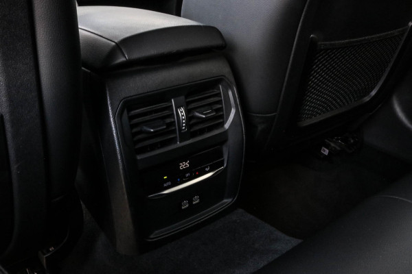 BMW 3 Serie Touring 330e xDrive - TREKHAAK - 360 CAMERA