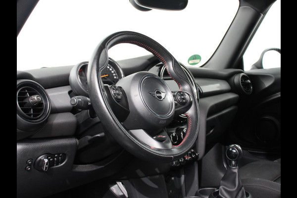 MINI Mini 1.5 136pk Cooper Chili | Climate control | Cruise control | Lichtmetalen velgen 17" | Stoelverwarming | Led