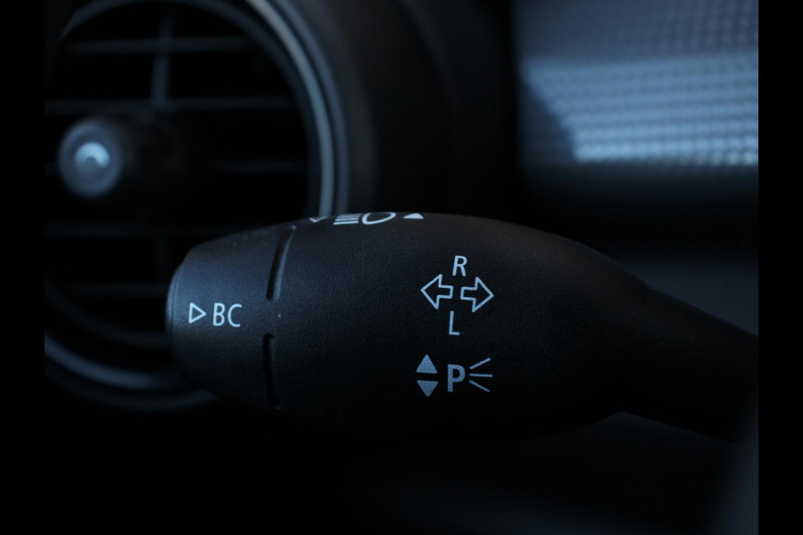 MINI Mini 1.5 136pk Cooper Chili | Climate control | Cruise control | Lichtmetalen velgen 17" | Stoelverwarming | Led