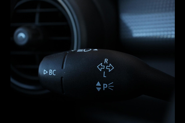 MINI Mini 1.5 136pk Cooper Chili | Climate control | Cruise control | Lichtmetalen velgen 17" | Stoelverwarming | Led