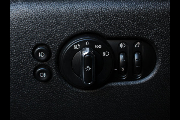 MINI Mini 1.5 136pk Cooper Chili | Climate control | Cruise control | Lichtmetalen velgen 17" | Stoelverwarming | Led