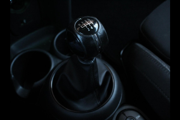 MINI Mini 1.5 136pk Cooper Chili | Climate control | Cruise control | Lichtmetalen velgen 17" | Stoelverwarming | Led