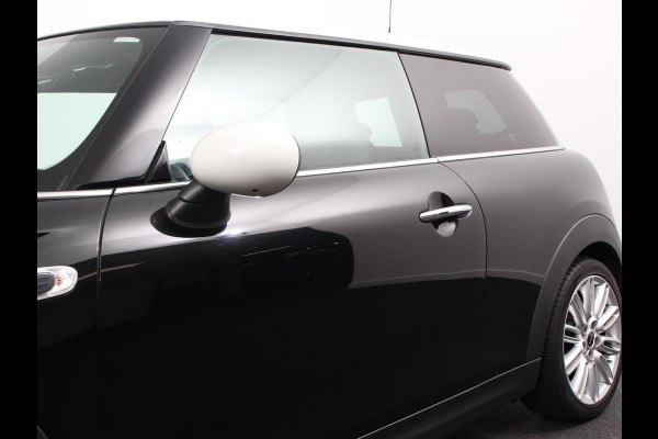MINI Mini 1.5 136pk Cooper Chili | Climate control | Cruise control | Lichtmetalen velgen 17" | Stoelverwarming | Led