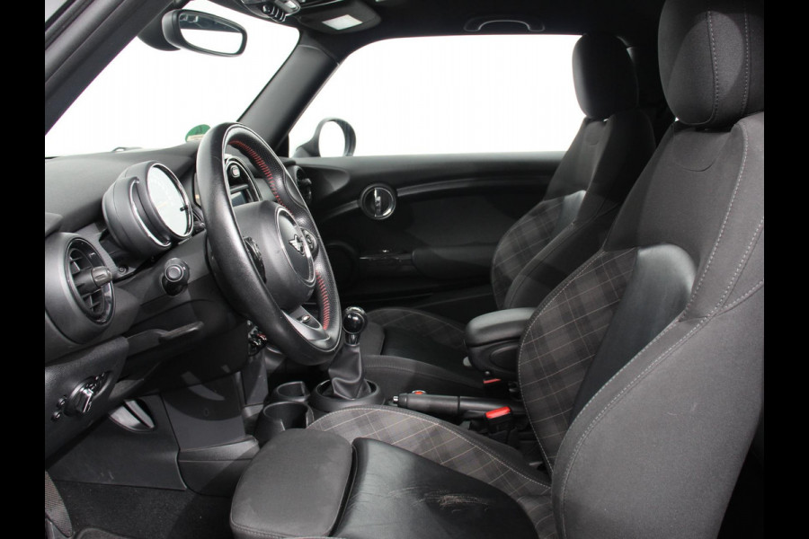 MINI Mini 1.5 136pk Cooper Chili | Climate control | Cruise control | Lichtmetalen velgen 17" | Stoelverwarming | Led