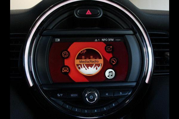 MINI Mini 1.5 136pk Cooper Chili | Climate control | Cruise control | Lichtmetalen velgen 17" | Stoelverwarming | Led