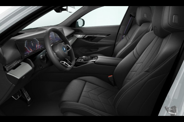 BMW i5 Touring eDrive40 M-Sport Pro - Onderstel Prof - Pano - Driving Ass Prof - Harman Kardon