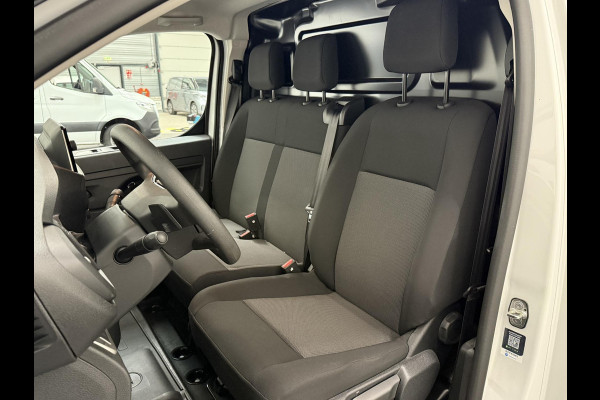 Opel Vivaro 2.0 Diesel 180PK L3 Automaat Apple Carplay /  Android Auto Parkeersensoren V+A Trekhaak Camera Navigatie Cruise Control LED koplampen houten afwerking laadruimte