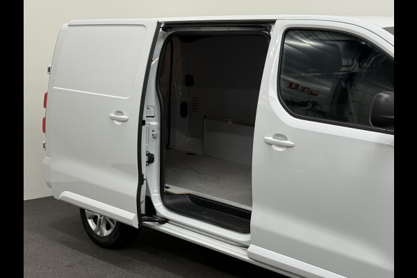Opel Vivaro 2.0 Diesel 180PK L3 Automaat Apple Carplay /  Android Auto Parkeersensoren V+A Trekhaak Camera Navigatie Cruise Control LED koplampen houten afwerking laadruimte