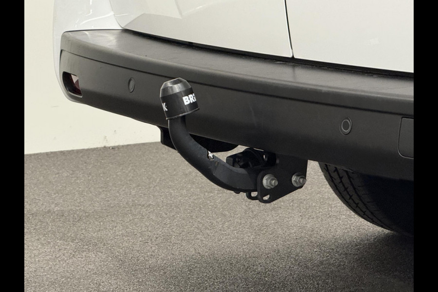 Opel Vivaro 2.0 Diesel 180PK L3 Automaat Apple Carplay /  Android Auto Parkeersensoren V+A Trekhaak Camera Navigatie Cruise Control LED koplampen houten afwerking laadruimte