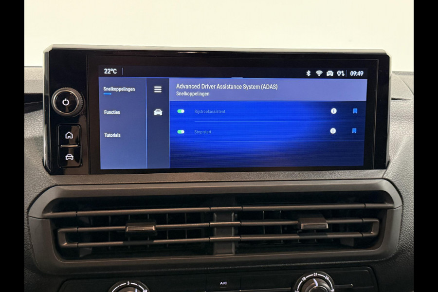 Opel Vivaro 2.0 Diesel 180PK L3 Automaat Apple Carplay /  Android Auto Parkeersensoren V+A Trekhaak Camera Navigatie Cruise Control LED koplampen houten afwerking laadruimte