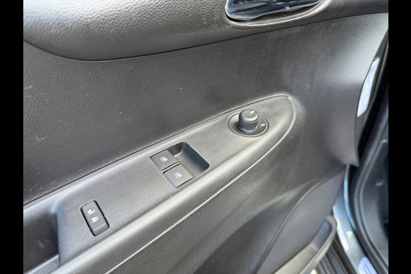 Opel KARL 1.0 Rocks Online Edition - Airco - Navi - Parkeerhulp - Org.NL Opel KARL 1.0 Rocks Online Edition - Airco - Navi - Parkeerhulp - Org.NL