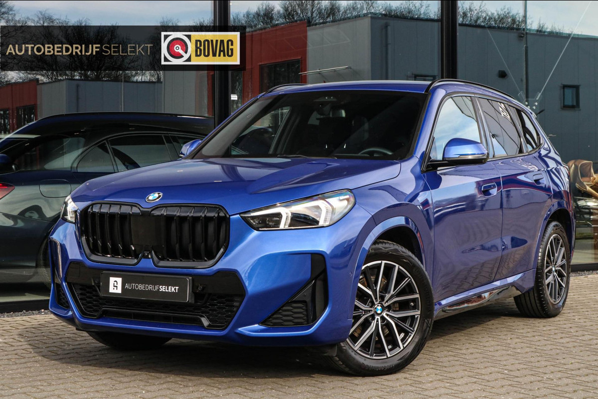BMW X1 SDrive20i M-Sport - 360 CAMERA - HEAD UP - SFEERVERLICHTING - 2.0i BMW X1 SDrive20i M-Sport - 360 CAMERA - HEAD UP - SFEERVERLICHTING - 2.0i