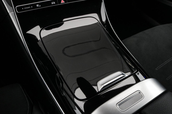 Mercedes-Benz C-Klasse Estate 180 AMG Line - WIDESCREEN - ALCANTARA