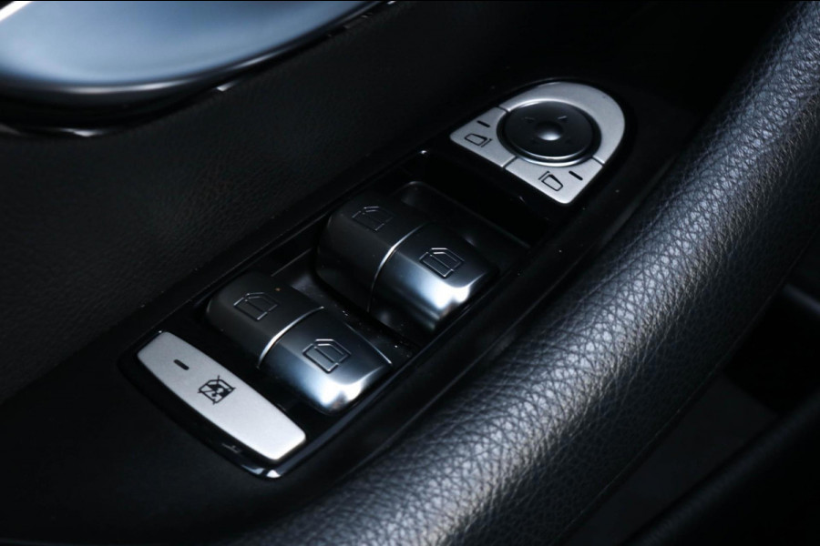 Mercedes-Benz E-Klasse 300 e SEDAN - NIEUW MODEL - CAMERA