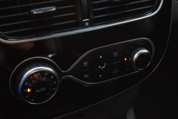 Renault Clio 0.9 TCe Intens|Nav|Cam.|Sportstoel|Led