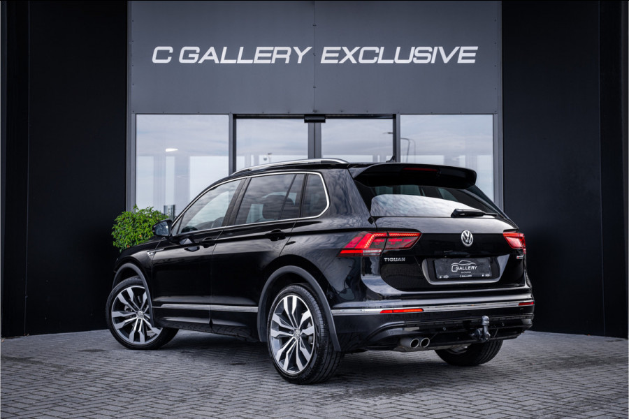 Volkswagen Tiguan 2.0 TSI 4Motion Highline Business - R Line | Panorama | Elek. Trekhaak | ACC | Stoelverwarming