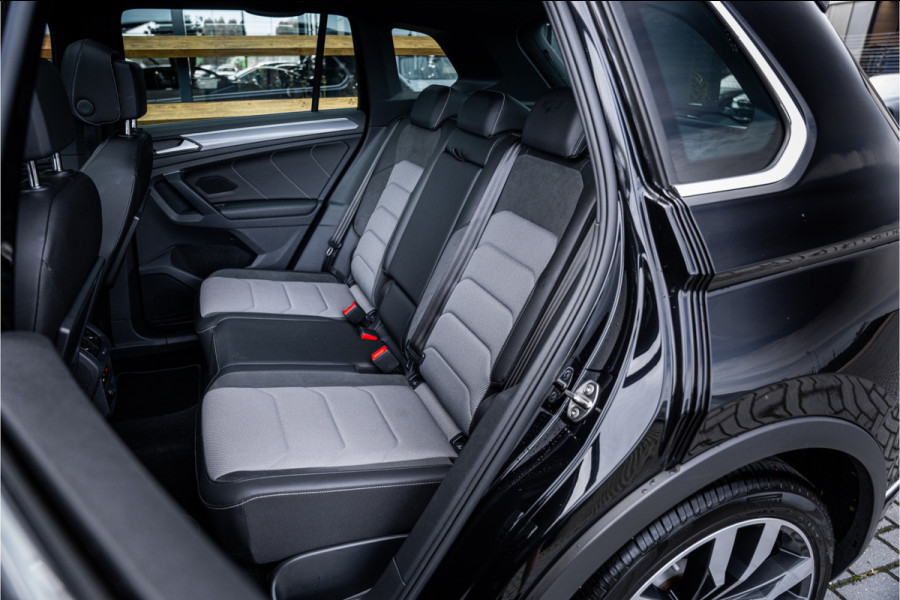 Volkswagen Tiguan 2.0 TSI 4Motion Highline Business - R Line | Panorama | Elek. Trekhaak | ACC | Stoelverwarming