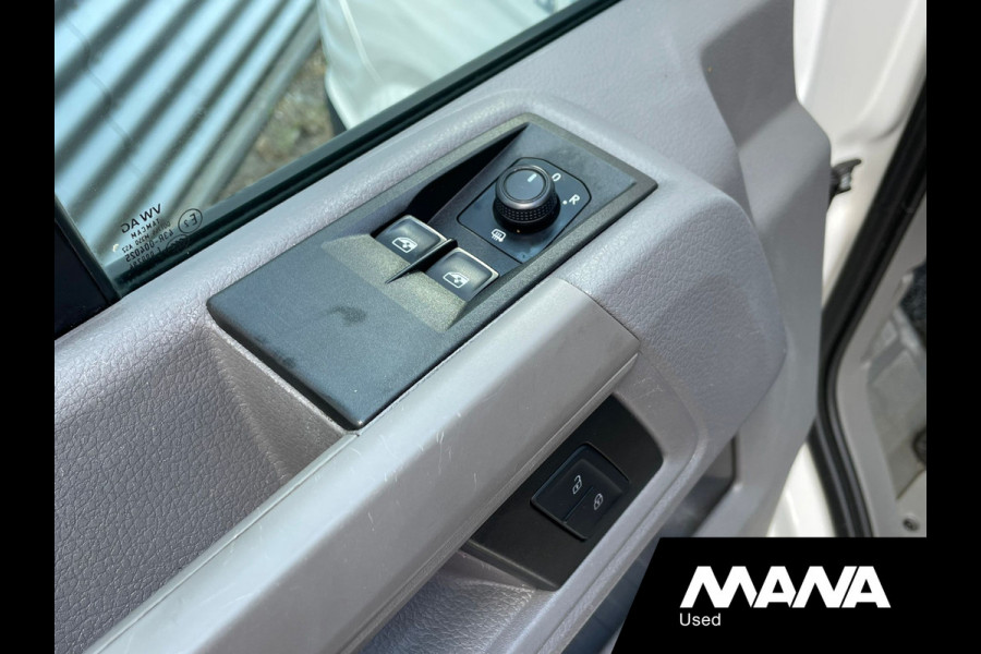 MAN TGE 50 3.5T Bakwagen Dubbellucht Dhollandia Laadklep Navi Airco Cruise control