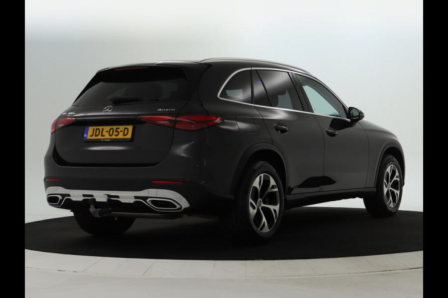 Mercedes-Benz GLC 300e 4MATIC Luxury Line Avantgarde Advanced Plus | Trekhaak | Rijassistentiepakket plus | Stuur en Stoelverwarming. Inclusief 24 maanden MB Certified garantie voor Europa. Mercedes-Benz GLC 300e 4MATIC Luxury Line Avantgarde Advanced Plus | Trekhaak | Rijassistentiepakket plus | Stuur en Stoelverwarming. Inclusief 24 maanden MB Certified garantie voor Europa.