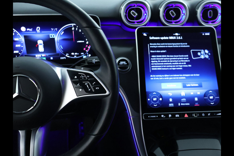 Mercedes-Benz GLC 300e 4MATIC Luxury Line Avantgarde Advanced Plus | Trekhaak | Rijassistentiepakket plus | Stuur en Stoelverwarming. Inclusief 24 maanden MB Certified garantie voor Europa. Mercedes-Benz GLC 300e 4MATIC Luxury Line Avantgarde Advanced Plus | Trekhaak | Rijassistentiepakket plus | Stuur en Stoelverwarming. Inclusief 24 maanden MB Certified garantie voor Europa.