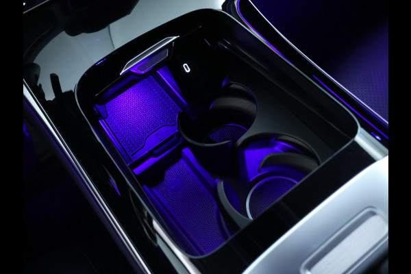 Mercedes-Benz GLC 300e 4MATIC Luxury Line Avantgarde Advanced Plus | Trekhaak | Rijassistentiepakket plus | Stuur en Stoelverwarming. Inclusief 24 maanden MB Certified garantie voor Europa. Mercedes-Benz GLC 300e 4MATIC Luxury Line Avantgarde Advanced Plus | Trekhaak | Rijassistentiepakket plus | Stuur en Stoelverwarming. Inclusief 24 maanden MB Certified garantie voor Europa.