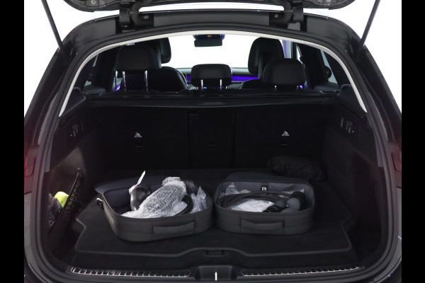 Mercedes-Benz GLC 300e 4MATIC Luxury Line Avantgarde Advanced Plus | Trekhaak | Rijassistentiepakket plus | Stuur en Stoelverwarming. Inclusief 24 maanden MB Certified garantie voor Europa. Mercedes-Benz GLC 300e 4MATIC Luxury Line Avantgarde Advanced Plus | Trekhaak | Rijassistentiepakket plus | Stuur en Stoelverwarming. Inclusief 24 maanden MB Certified garantie voor Europa.
