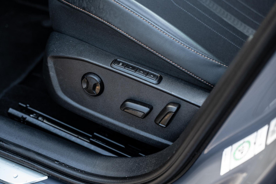 CUPRA Formentor 1.4 e-Hybrid VZ Performance | Panorama | Memory | 245 PK CUPRA Formentor 1.4 e-Hybrid VZ Performance | Panorama | Memory | 245 PK