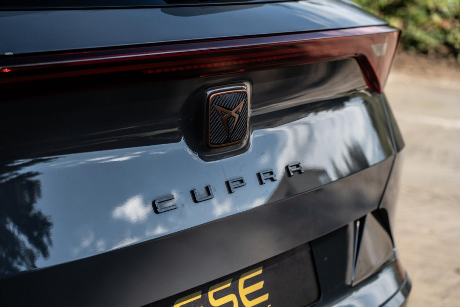 CUPRA Formentor 1.4 e-Hybrid VZ Performance | Panorama | Memory | 245 PK CUPRA Formentor 1.4 e-Hybrid VZ Performance | Panorama | Memory | 245 PK