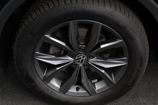 Volkswagen Tiguan Allspace 1.5 TSI DSG Life 7p. | Navigatie | Camera | Adaptive Cruise Control | Elektrische Achterklep | Elektrische Trekhaak |