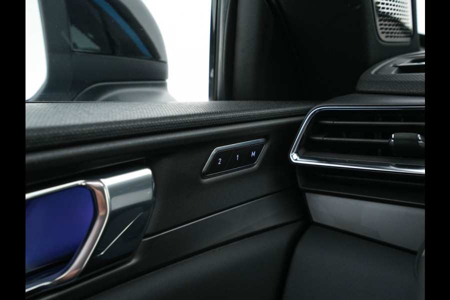 Lynk & Co 01 1.5 (INCL-BTW) Aut. *PANO | FULL-LED | ADAPTIVE-CRUISE | MICROFIBRE | BLIND-SPOT | MEMORY-PACK | DIGI-COCKPIT | HEATED-SPORTSEATS | TOPVIEW | KEYLESS | DAB+ | NAVI-FULLMAP |  ECC | AMBIENT-LIGHT Lynk & Co 01 1.5 (INCL-BTW) Aut. *PANO | FULL-LED | ADAPTIVE-CRUISE | MICROFIBRE | BLIND-SPOT | MEMORY-PACK | DIGI-COCKPIT | HEATED-SPORTSEATS | TOPVIEW | KEYLESS | DAB+ | NAVI-FULLMAP |  ECC | AMBIENT-LIGHT