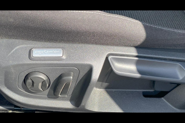 Volkswagen Arteon 1.5 TSI Business R Aut/ LED/ Virtual/ Keyless/ Trekhaak