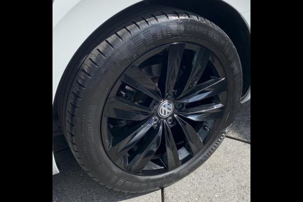 Volkswagen Arteon 1.5 TSI Business R Aut/ LED/ Virtual/ Keyless/ Trekhaak