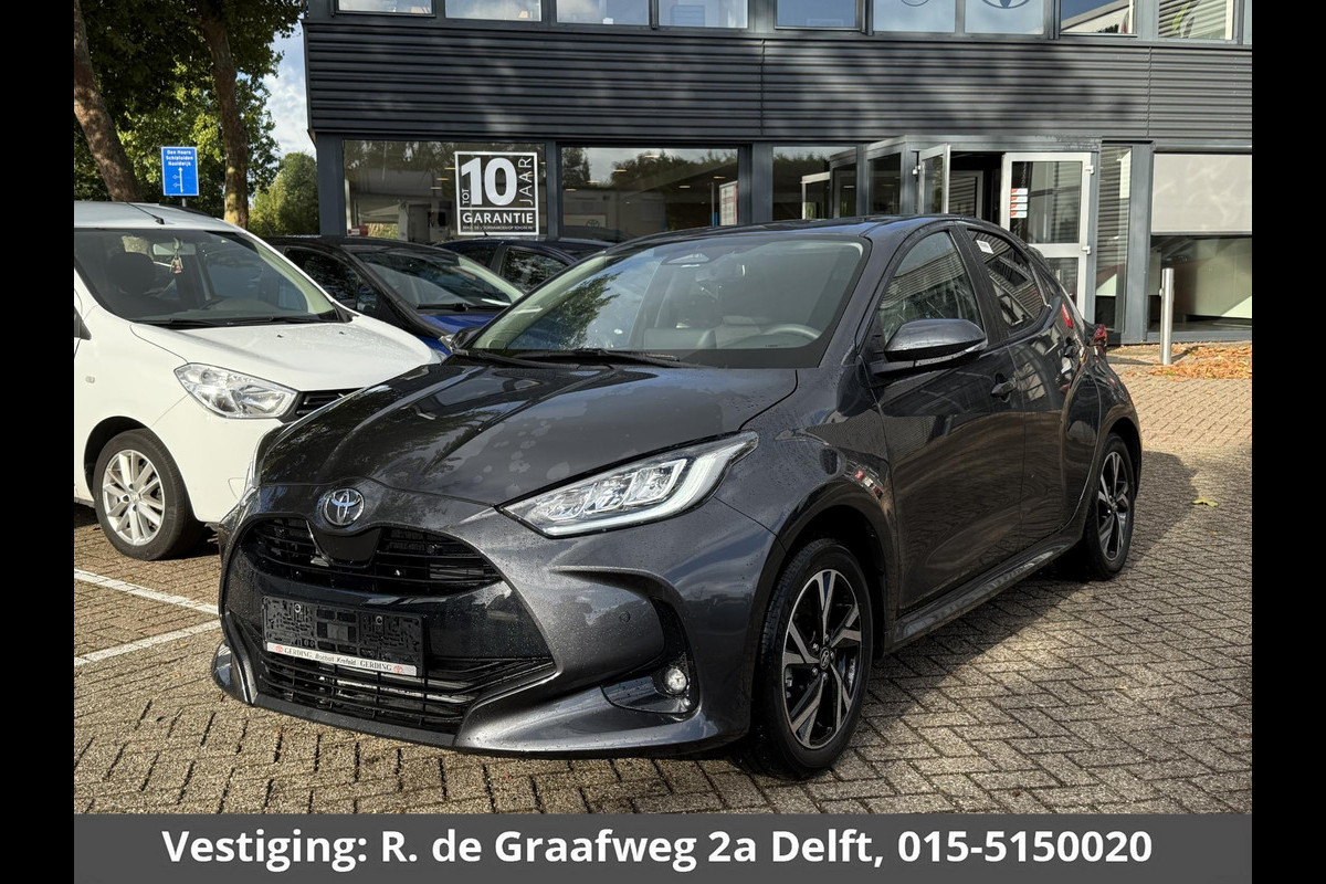 Toyota Yaris 1.5 Hybrid Dynamic Luxury | Stuur- & Stoelverwarming | Camera | Dode hoek detectie | Parkeersensoren Voor & Achter |