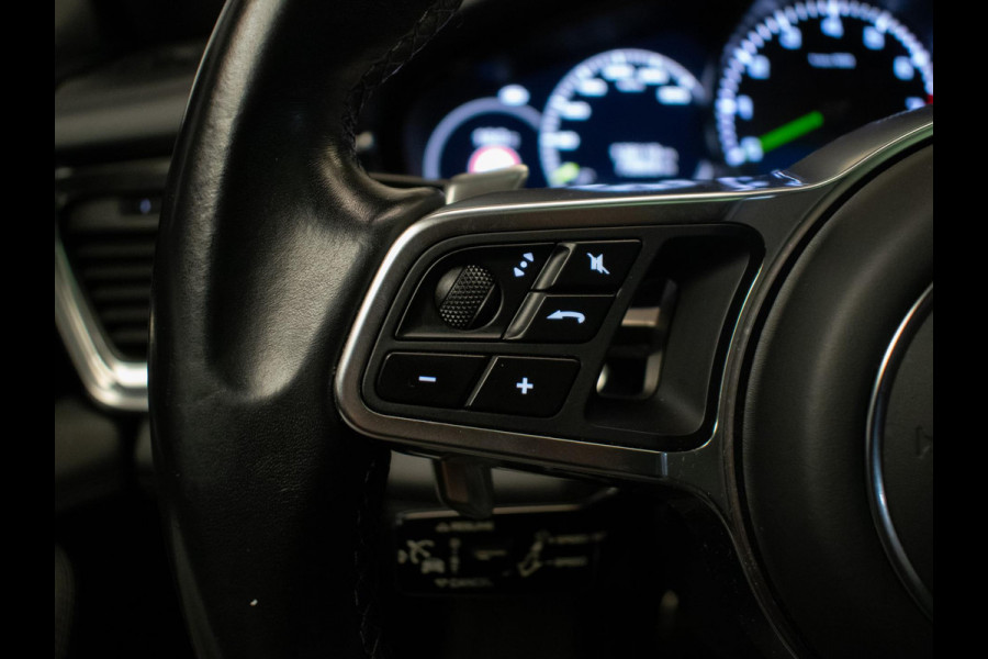 Porsche Panamera 2.9 4 E-Hybrid Sport (PANORAMADAK,APPLE CARPLAY,NAVI,LEDER,LED,21" LM VELGEN,360VIEW,CAMERA,SPORTSTOELEN)