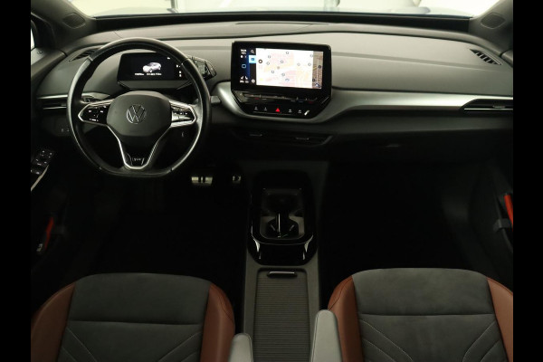 Volkswagen ID.4 First 77 kWh | Trekhaak | Sfeerverlichting | Camera | Navigatie | Stoelverwarming | Carplay | LMV 20 inch | LED | Cruise Control | Getint glas | Climate controle