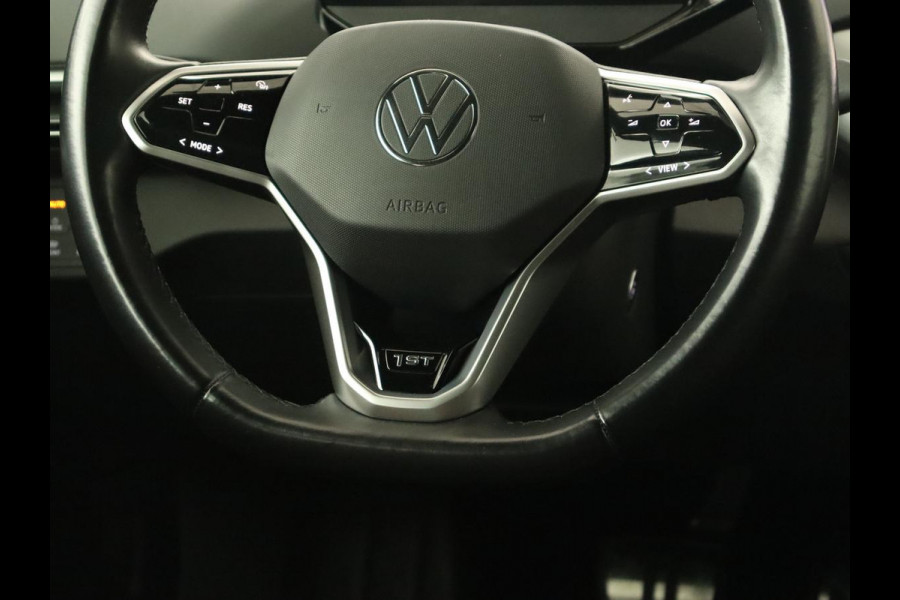 Volkswagen ID.4 First 77 kWh | Trekhaak | Sfeerverlichting | Camera | Navigatie | Stoelverwarming | Carplay | LMV 20 inch | LED | Cruise Control | Getint glas | Climate controle