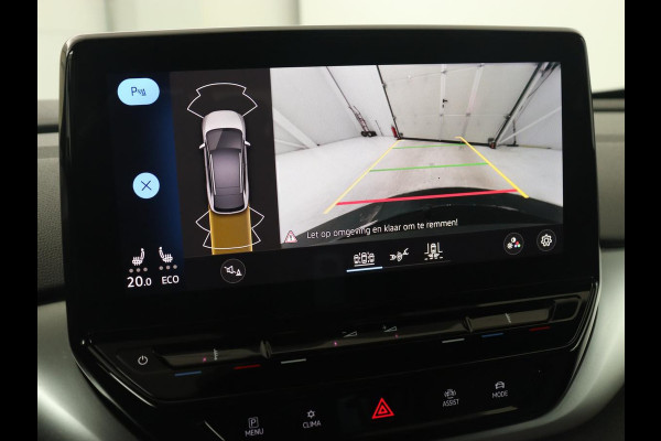 Volkswagen ID.4 First 77 kWh | Trekhaak | Sfeerverlichting | Camera | Navigatie | Stoelverwarming | Carplay | LMV 20 inch | LED | Cruise Control | Getint glas | Climate controle