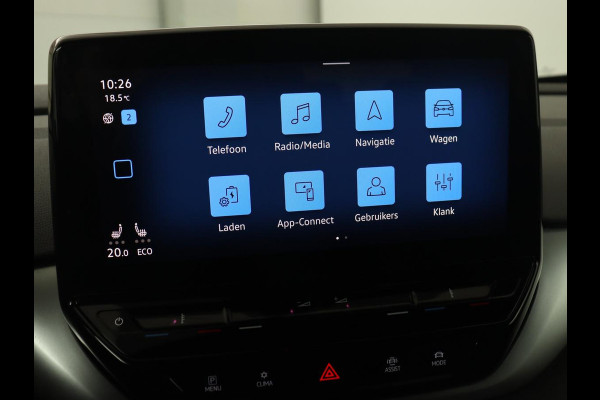 Volkswagen ID.4 First 77 kWh | Trekhaak | Sfeerverlichting | Camera | Navigatie | Stoelverwarming | Carplay | LMV 20 inch | LED | Cruise Control | Getint glas | Climate controle