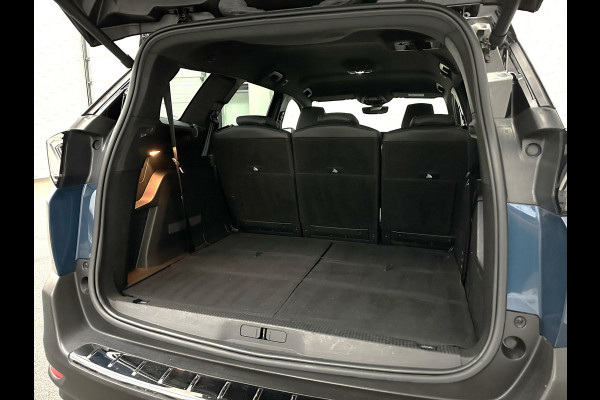 Peugeot 5008 130pk GT Line 7 Persoons | 360 Camera | ACC | Trekhaak | Isofix | Stoelverwarming | Carplay | Rijklaarprijs incl; Bovag Garantie en Afleverbeurt. | Climate Control | LED-Verlichting | Dodehoek | Sfeerverlichting | Keyless-Start |