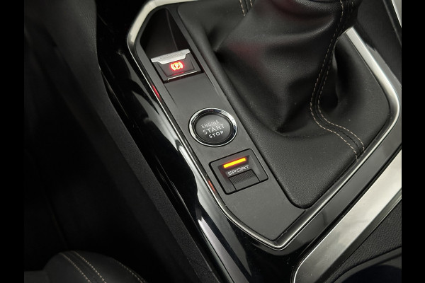 Peugeot 5008 130pk GT Line 7 Persoons | 360 Camera | ACC | Trekhaak | Isofix | Stoelverwarming | Carplay | Rijklaarprijs incl; Bovag Garantie en Afleverbeurt. | Climate Control | LED-Verlichting | Dodehoek | Sfeerverlichting | Keyless-Start |
