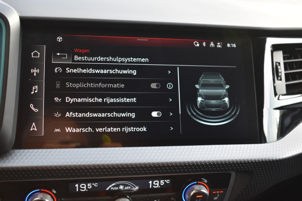 Audi A1 citycarver 30 TFSI Advanced Edition Automaat 2-tone kleur Pdc Stoelverwarming Cruisecontrol