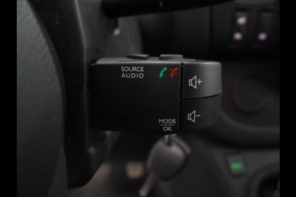 Renault Trafic 2.0 DCI T29 L1H1 COMFORT NAVIGATIE (EX BTW) CAMERA CRUISE .BETIMMERING Renault Trafic 2.0 DCI T29 L1H1 COMFORT NAVIGATIE (EX BTW) CAMERA CRUISE .BETIMMERING