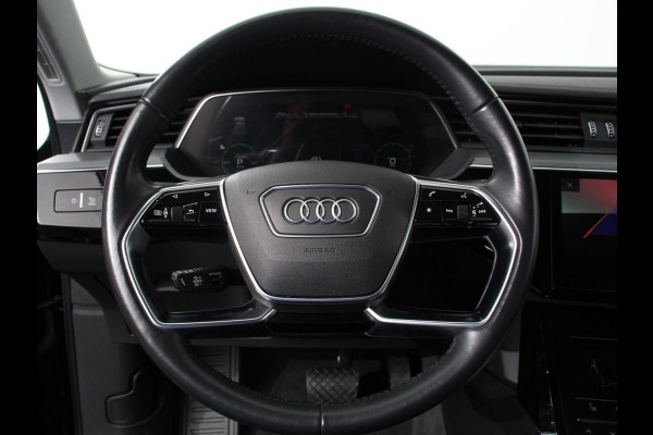 Audi e-tron 55 Advanced Quattro Navigatie Leder LED Matrix Tour Package Camera DAB+ Electrisch bedienbare achterklep