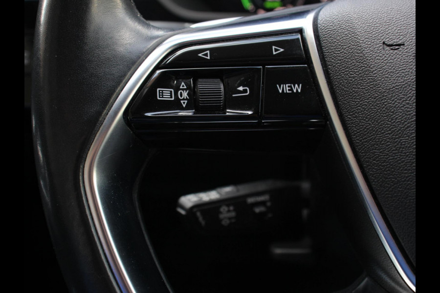 Audi e-tron 55 Advanced Quattro Navigatie Leder LED Matrix Tour Package Camera DAB+ Electrisch bedienbare achterklep