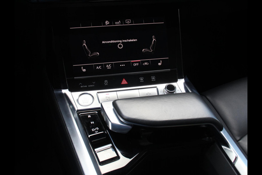 Audi e-tron 55 Advanced Quattro Navigatie Leder LED Matrix Tour Package Camera DAB+ Electrisch bedienbare achterklep