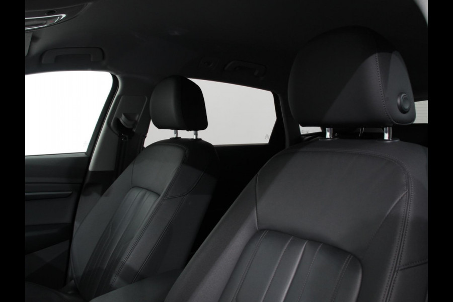 Audi e-tron 55 Advanced Quattro Navigatie Leder LED Matrix Tour Package Camera DAB+ Electrisch bedienbare achterklep