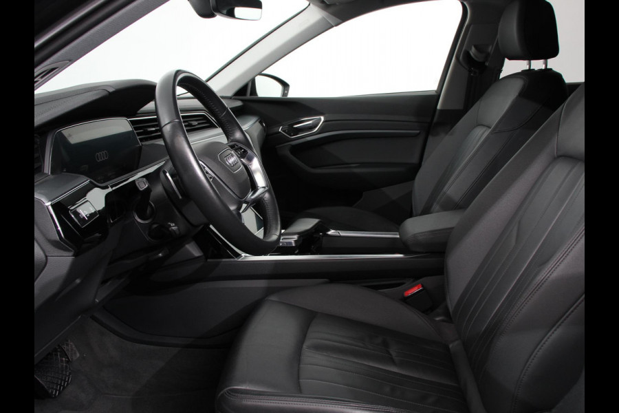 Audi e-tron 55 Advanced Quattro Navigatie Leder LED Matrix Tour Package Camera DAB+ Electrisch bedienbare achterklep