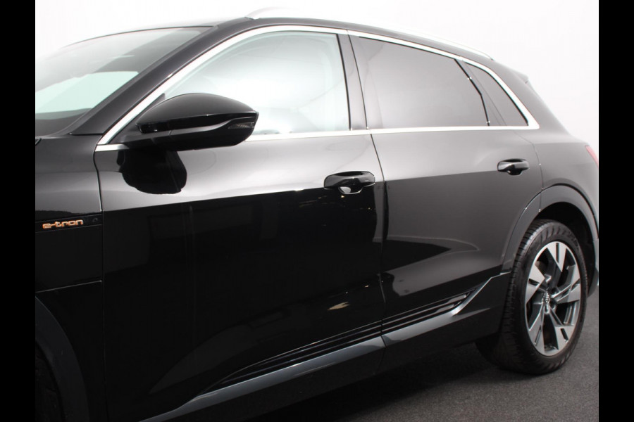 Audi e-tron 55 Advanced Quattro Navigatie Leder LED Matrix Tour Package Camera DAB+ Electrisch bedienbare achterklep