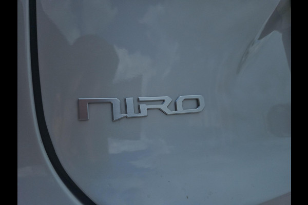 Kia Niro 1.6 GDi Hybrid DynamicLine Automaat | Navigatie | Camera | Parkeersensoren | Climate | Apple Carplay / Android Auto |